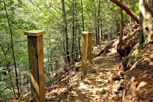 Φωτογραφία από το άλμπουμ του Charming Cabin with Stunning Sights in Monteagle, Tennessee σε Monteagle