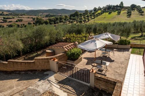 リスペシャにあるAgriturismo Poggio degli Uliviのギャラリーの写真