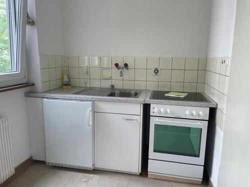 Modest studio in the city center - Cross 4