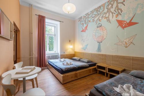 Hostel Elf Image