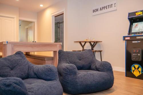 Η αίθουσα παιχνιδιών του Villa with Hot Tub, Firepit and Game room