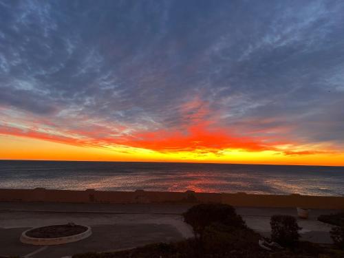 INFINITE BLUE ,CABO CERVERA LA MATA, FRONT SEA VIEW !Free Parking,High speed Internet