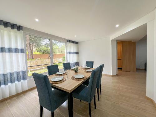 Modern Retreat 700m from the Beach - Salgados