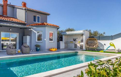 Awesome Home In Pula With Sauna
