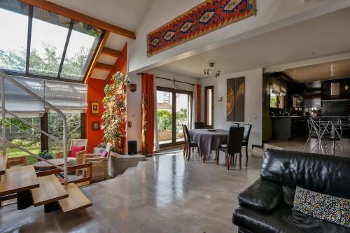 Blanche Bagnolet - CI - Calm house for 6 people