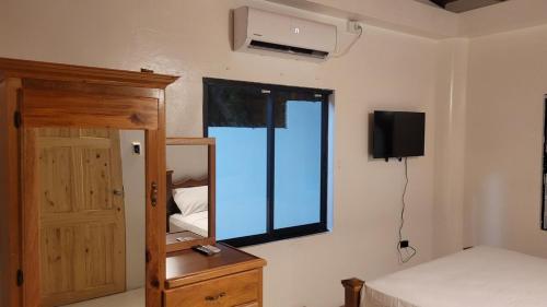 Postel nebo postele na pokoji v ubytování A Modern EscapeStyle Comfort and Convenience 3 bedroom