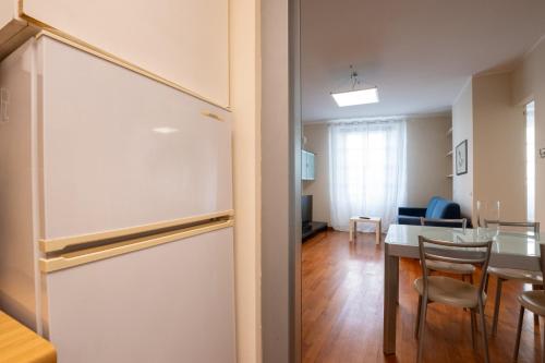 Galería fotográfica de Via dei Fabbri Leonardo Apartment - Central Milan - Milan-Cortina 2026 Olympics - Milan Design Week 2026 en Milán