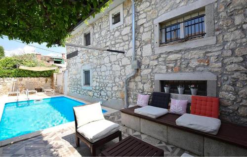 Stunning Home In Porec