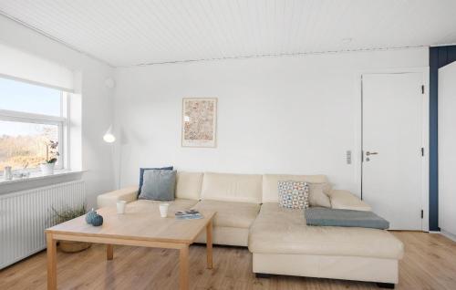 Χώρος καθιστικού στο 3 Bedroom Nice Home In Middelfart