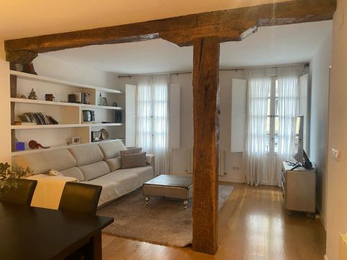 Bonito y Acogedor junto a Plaza Unamuno