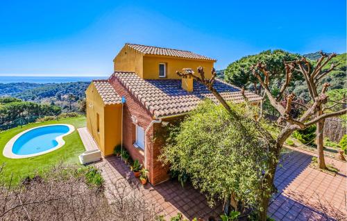 Foto Nice Home In Arenys De Munt 1