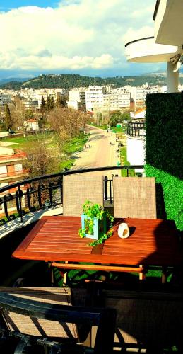 Balkón nebo terasa v ubytování Sky view suite serres