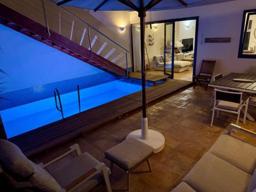 Swimmingpoolen hos eller tæt på Villa Paola