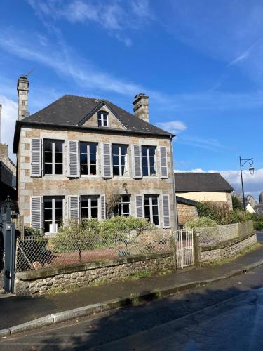 Beautiful village home close to all attractions