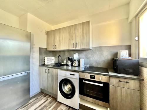 Spacious 2P Terrace with sea view
