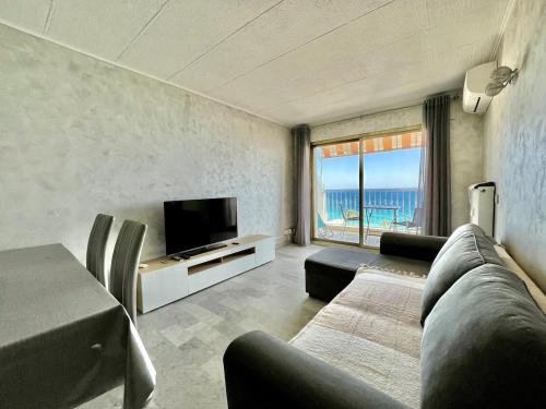 Spacious 2P Terrace with sea view