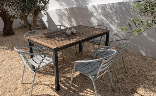 WHITE W2 new studio in Naousa