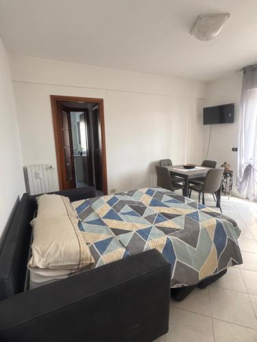 Una cama o camas en una habitación de Cammeo Home