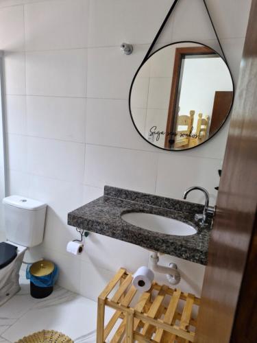 Ένα μπάνιο στο Casa dos Sonhos - Pé na areia, Churrasqueira, Monitoramento 24 horas