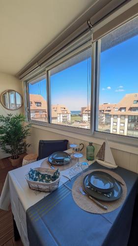 E comme Eden, 2 pièces vue mer loggia et parking