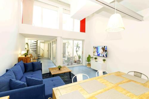 Loft center & terrace & air conditioning