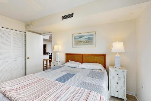 Katil atau katil-katil dalam bilik di Sea Colony - 507 Georgetown House