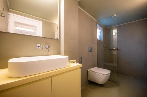 Aegis Filoppapou suites - Olive
