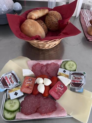 Jídlo v apartmánu nebo okolí