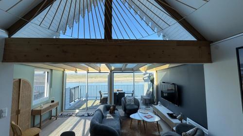 Gite à l'esprit scandinave, face à la Baie