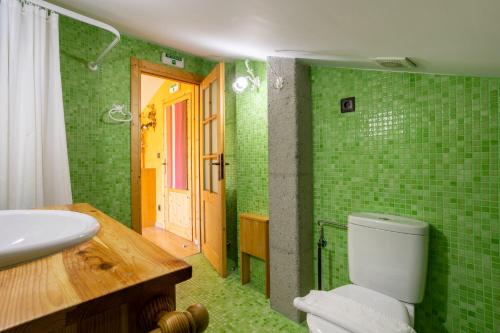 Koupelna v ubytování Basarte Cottage