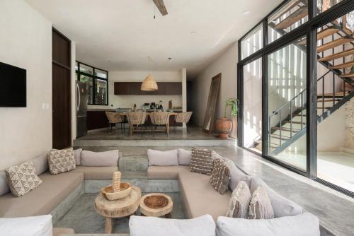 Round Luxury Villa Private Pool & Jungle rooftop 2B photo 3
