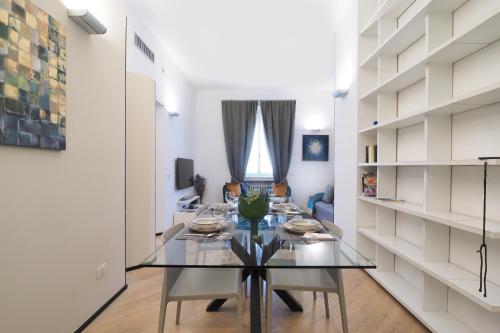 Center Pregious Apartment