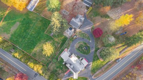 Gallery image of Mansion in the Mountains - Luxury, Peace & Family in Suffern