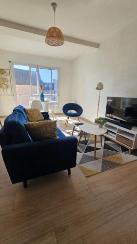 Hyper Centre Apartment with Garage
