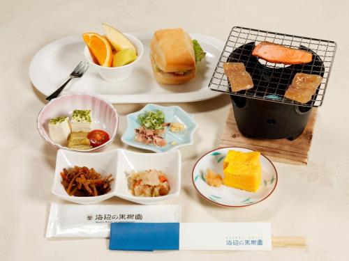 Jídlo v rezortu nebo okolí