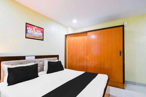 Fotografie z fotogalerie ubytování Super Hotel O Usha Mullapudi Road Kukatpally v destinaci Kukatpally