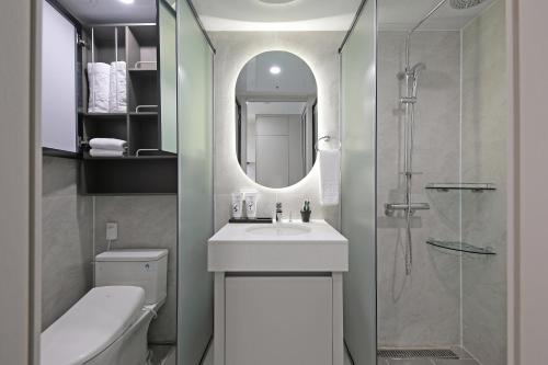 Salle de bains dans l'établissement Sota Suite Busan Seomyeon