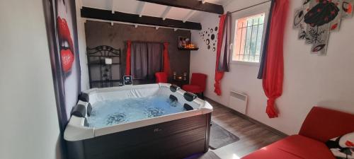 Φωτογραφία από το άλμπουμ του L auberge romantique σε Villecroze