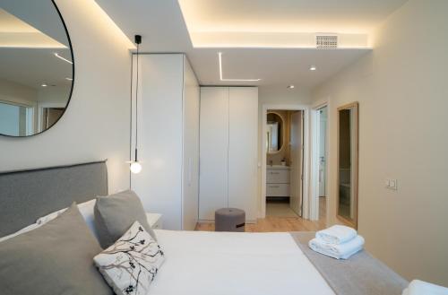 Katil atau katil-katil dalam bilik di Sky View Design and relax top view with free parking