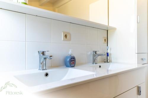 Fotografie z fotogalerie ubytování PITTORESK, unieke vakantiewoning in Westouter v destinaci Westouter