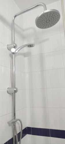Bilik mandi di Hostal Restaurante La Giralda