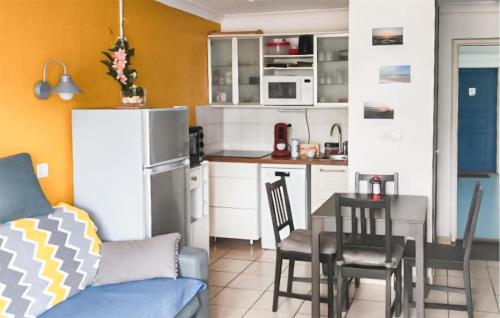 Photo de la galerie de l'établissement Pet-Friendly Apartment In Lacanau, à Lacanau