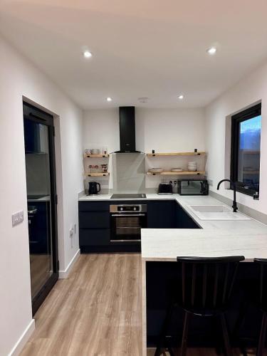 Dapur atau dapur kecil di The Byre, Summerhill Farm Stays