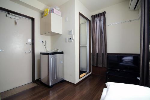 Central Shinjuku, Quiet Area, Close to Station, No Stairs, Room101