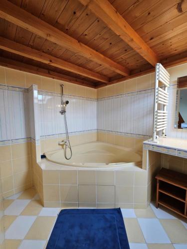Fotografie z fotogalerie ubytování La Maison des Ecureuils v destinaci Loreux