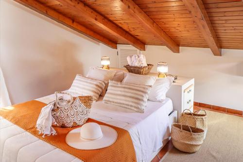 Postel nebo postele na pokoji v ubytování Villa Erika piscina privata