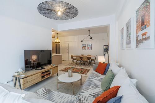 Cozy 3 bdr Apartment next to Acropolis