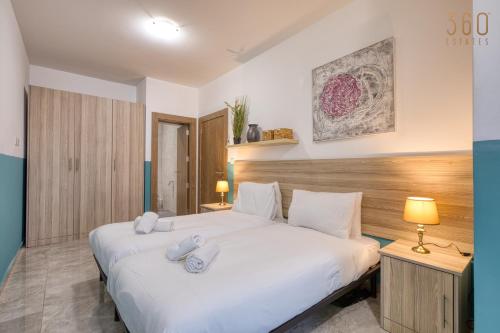 Katil atau katil-katil dalam bilik di The Suite Stay - Just off the Promenade & Beach !