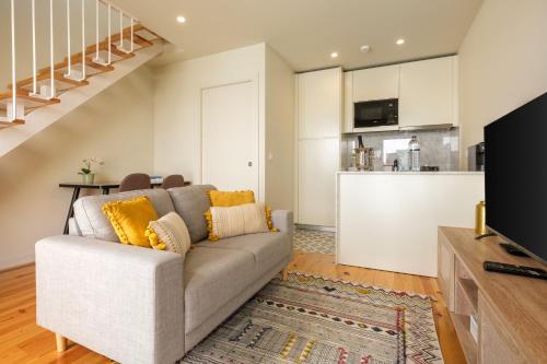 Luxury Style 4 with AC Downtown Porto near Metro