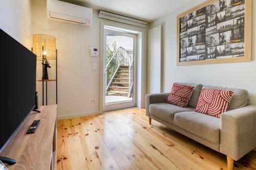 Luxury Style 7 with AC Downtown Porto near Metro